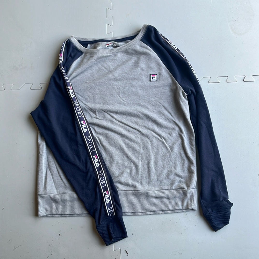 Vintage Fila sweat shirt